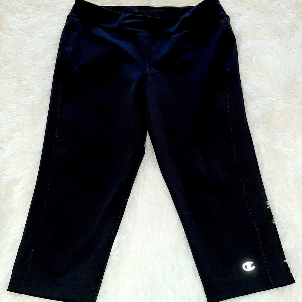 3/$12💥 CHAMPION Black athletic crop leggings small/petite